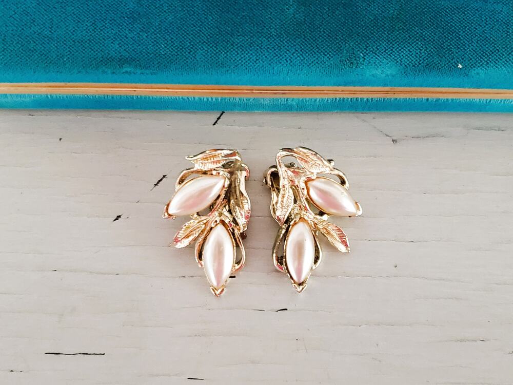 Vintage Faux Pearl and Silver Tone Clip On Earrings
